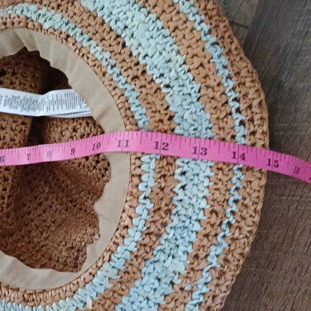 ROXY Sun Hat 🌞🦩 - Picture 8 of 8